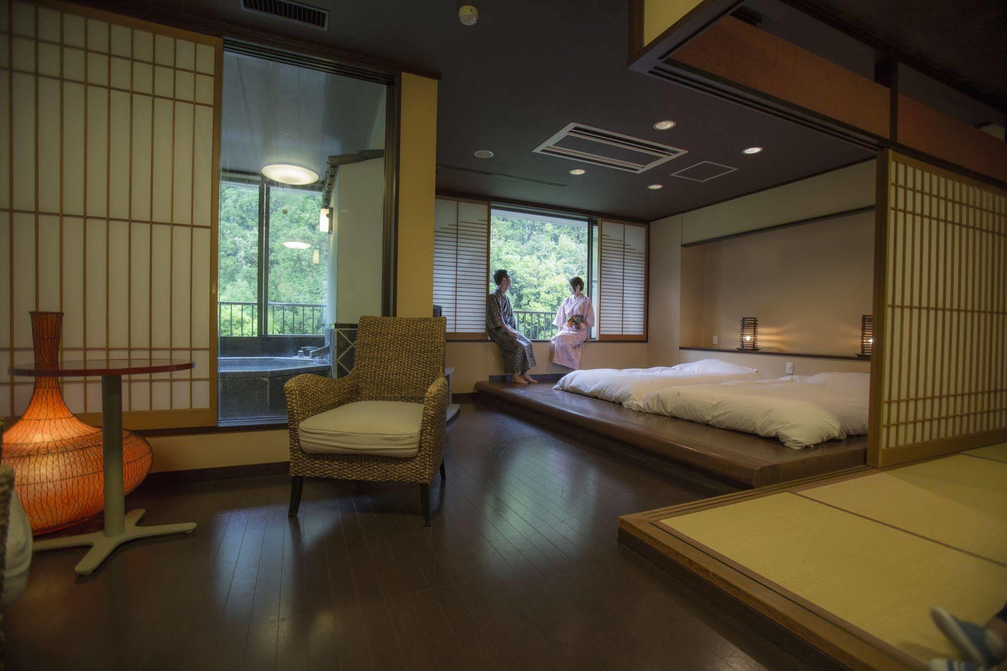 Yamanakaonsen Ohanami Kyubei Kaga  Extérieur photo