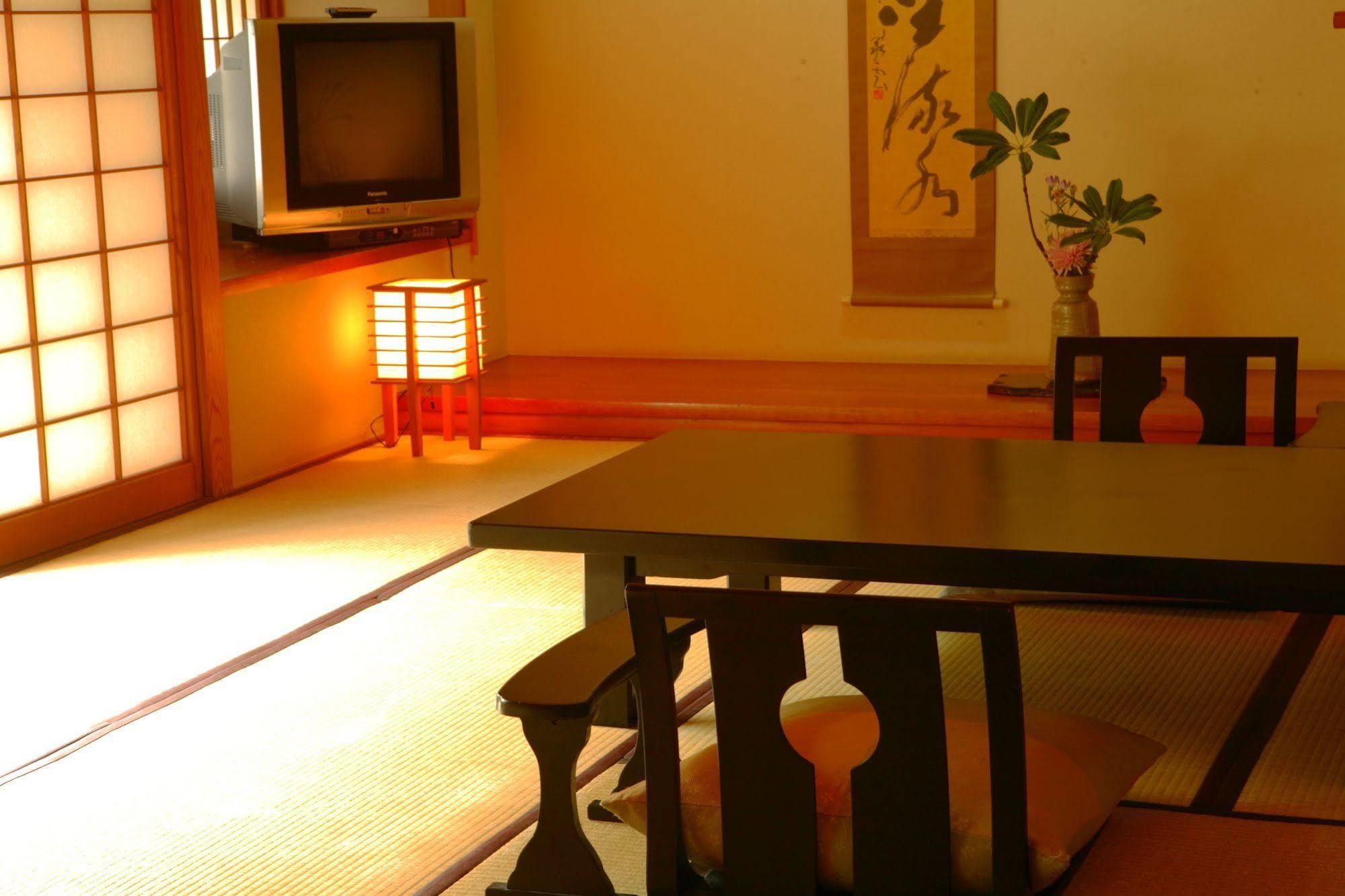 Yamanakaonsen Ohanami Kyubei Kaga  Extérieur photo
